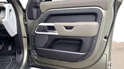 2023 (73) LAND ROVER DEFENDER 3.0 D300 X-Dynamic S 110 5dr Auto 5159748