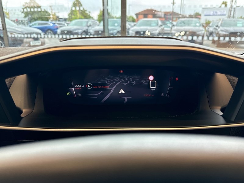 2022 (72) PEUGEOT 2008 1.5 BlueHDi 110 Allure Premium PLUS 5dr 3422782