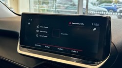 2022 (72) PEUGEOT 2008 1.5 BlueHDi 110 Allure Premium PLUS 5dr 3422783