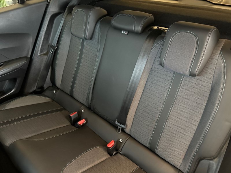 2022 (72) PEUGEOT 2008 1.5 BlueHDi 110 Allure Premium PLUS 5dr 3422792