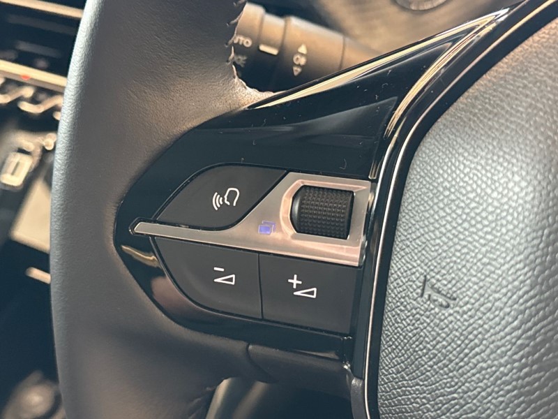 2022 (72) PEUGEOT 2008 1.5 BlueHDi 110 Allure Premium PLUS 5dr 3422780