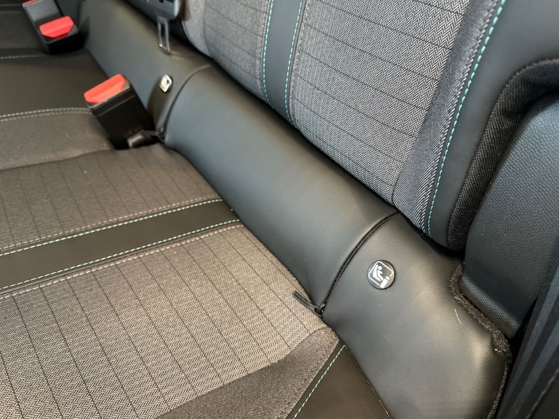 2022 (72) PEUGEOT 2008 1.5 BlueHDi 110 Allure Premium PLUS 5dr 3422791