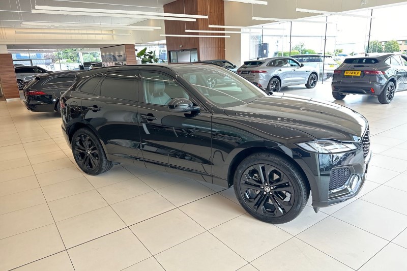 2024 (73) JAGUAR F-PACE 2.0 D200 R-Dynamic HSE Black 5dr Auto AWD 3420907