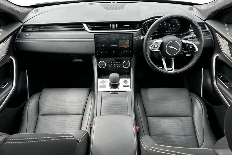 2024 (73) JAGUAR F-PACE 2.0 D200 R-Dynamic HSE Black 5dr Auto AWD 3420869