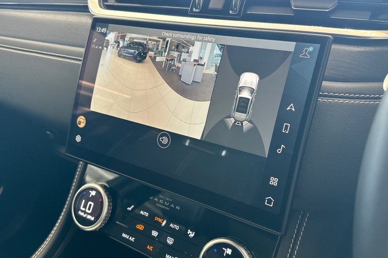 2024 (73) JAGUAR F-PACE 2.0 D200 R-Dynamic HSE Black 5dr Auto AWD 3420883