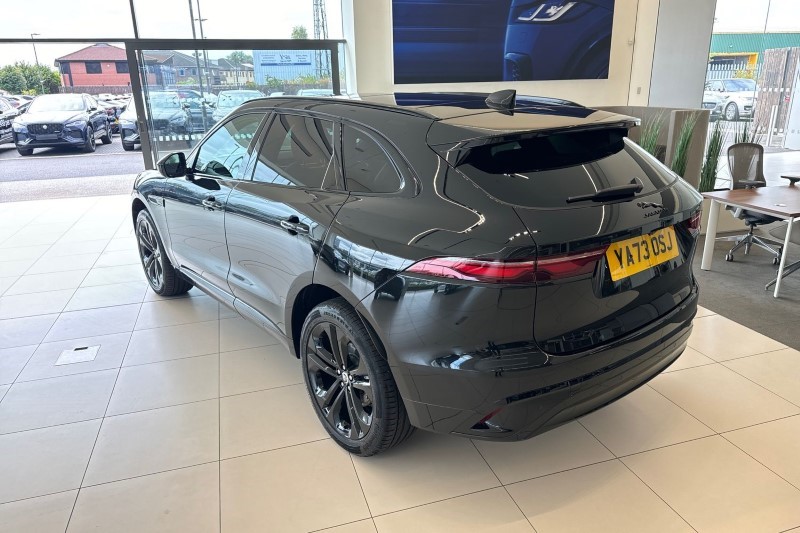 2024 (73) JAGUAR F-PACE 2.0 D200 R-Dynamic HSE Black 5dr Auto AWD 3420905