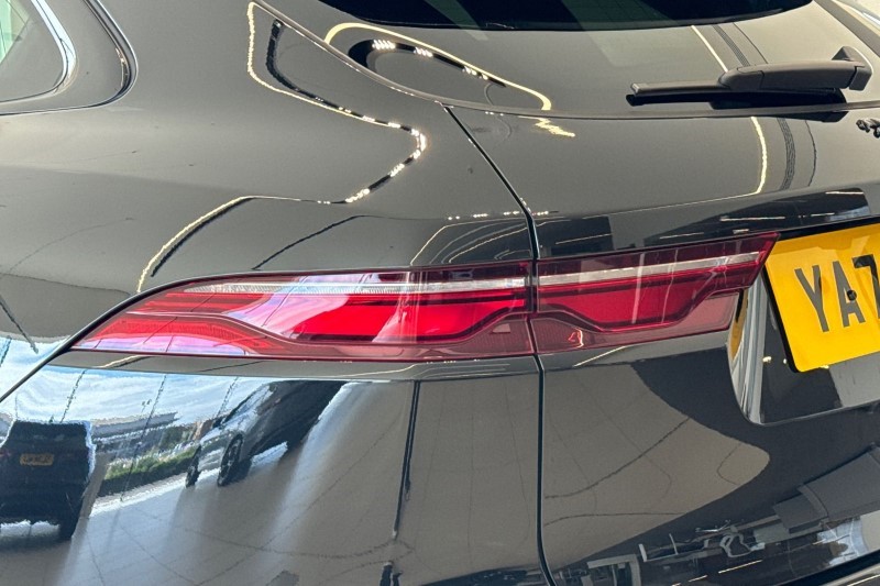 2024 (73) JAGUAR F-PACE 2.0 D200 R-Dynamic HSE Black 5dr Auto AWD 3420901