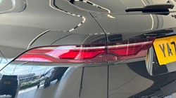 2024 (73) JAGUAR F-PACE 2.0 D200 R-Dynamic HSE Black 5dr Auto AWD 3420901