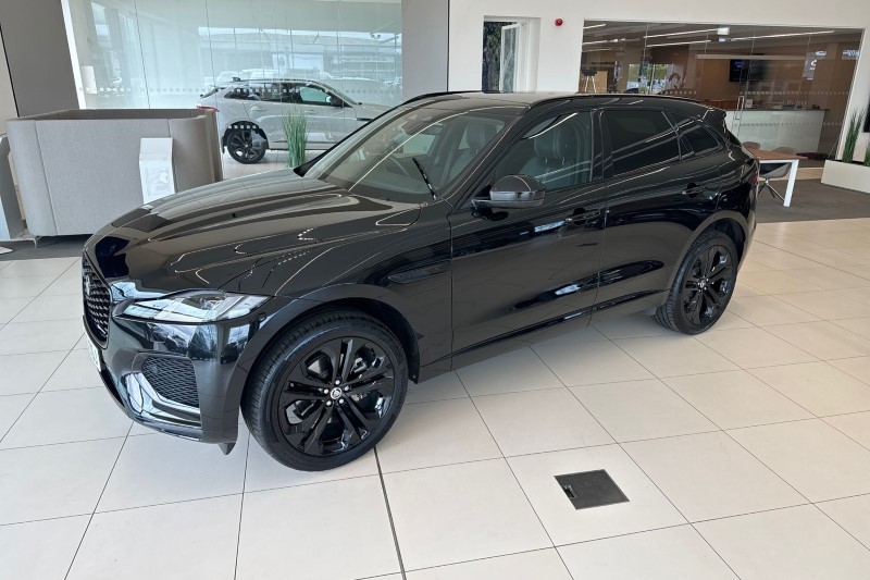2024 (73) JAGUAR F-PACE 2.0 D200 R-Dynamic HSE Black 5dr Auto AWD 3420904