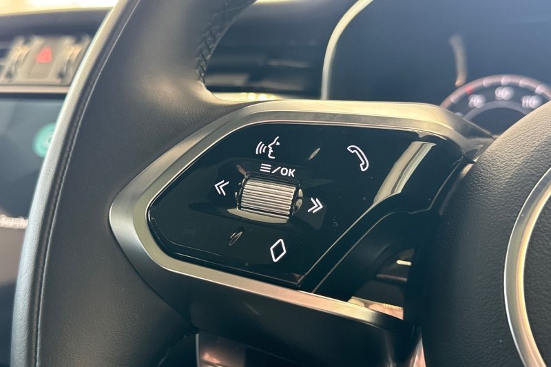 2024 (73) JAGUAR F-PACE 2.0 D200 R-Dynamic HSE Black 5dr Auto AWD 3420878