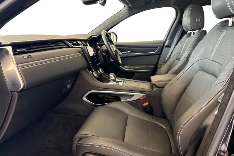 2024 (73) JAGUAR F-PACE 2.0 D200 R-Dynamic HSE Black 5dr Auto AWD 3420863