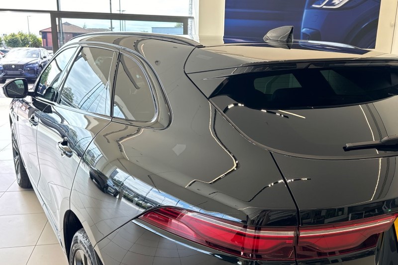 2024 (73) JAGUAR F-PACE 2.0 D200 R-Dynamic HSE Black 5dr Auto AWD 3420896
