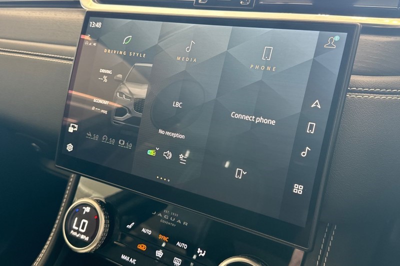 2024 (73) JAGUAR F-PACE 2.0 D200 R-Dynamic HSE Black 5dr Auto AWD 3420881