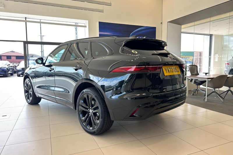 2024 (73) JAGUAR F-PACE 2.0 D200 R-Dynamic HSE Black 5dr Auto AWD 3420902