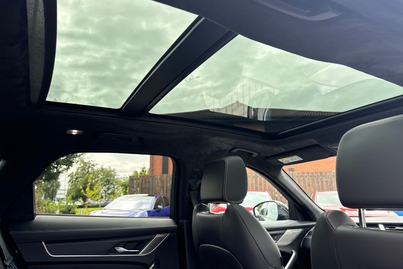 2024 (73) JAGUAR F-PACE 2.0 D200 R-Dynamic HSE Black 5dr Auto AWD 3420870