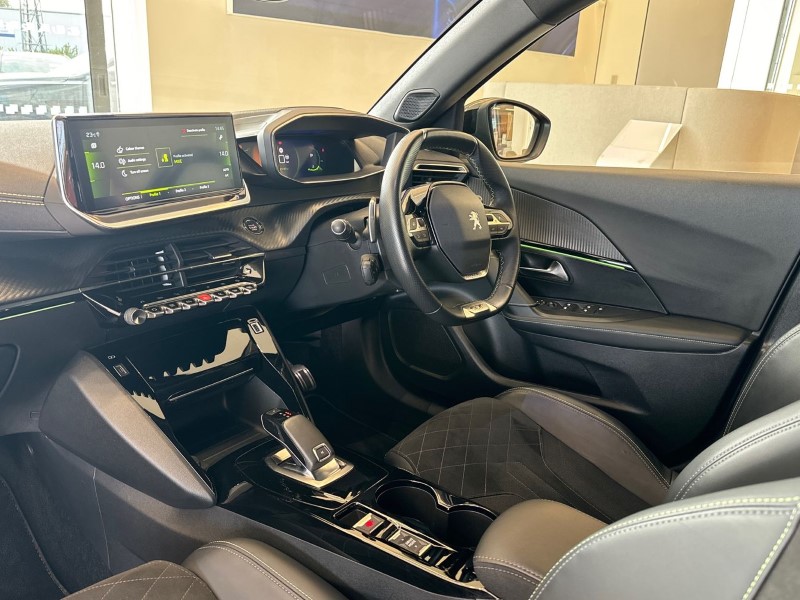 2021 (71) PEUGEOT 2008 1.2 PureTech 155 GT Premium 5dr EAT8 3456929