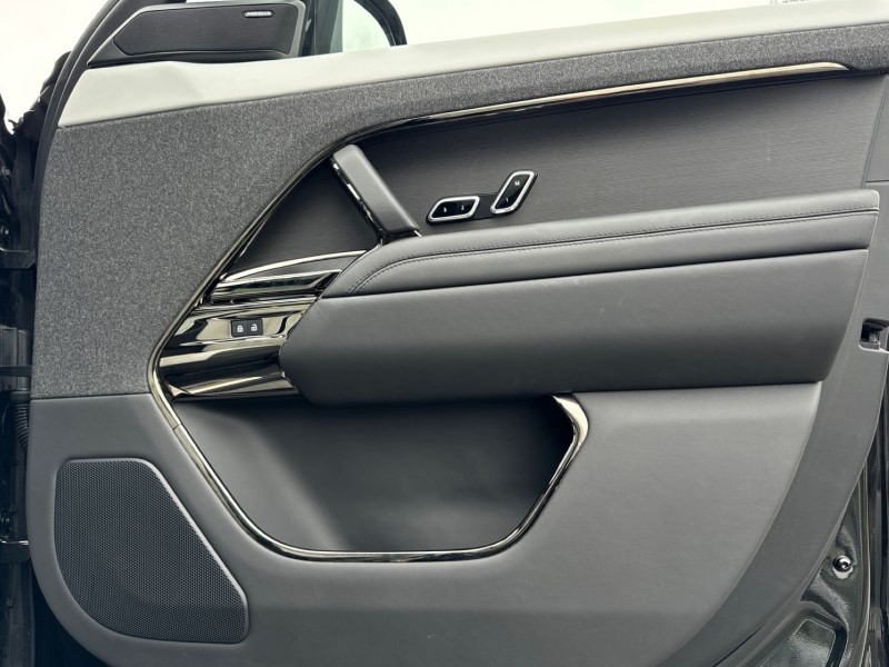 2023 (23) LAND ROVER RANGE ROVER SPORT 3.0 D300 Autobiography 5dr Auto 3460497