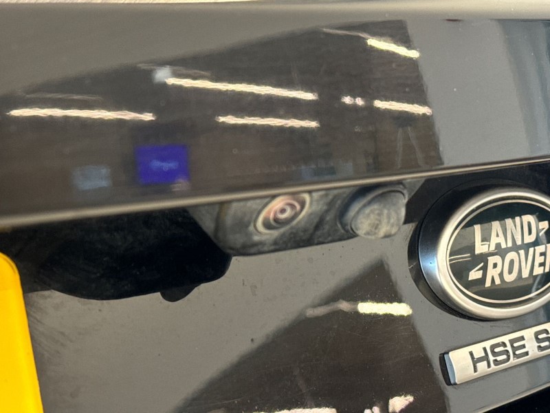 2020 (20) LAND ROVER DISCOVERY 3.0 SD6 HSE 5dr Auto 3451690