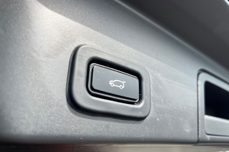 2020 (70) LAND ROVER RANGE ROVER EVOQUE 2.0 D180 R-Dynamic SE 5dr Auto 3439608