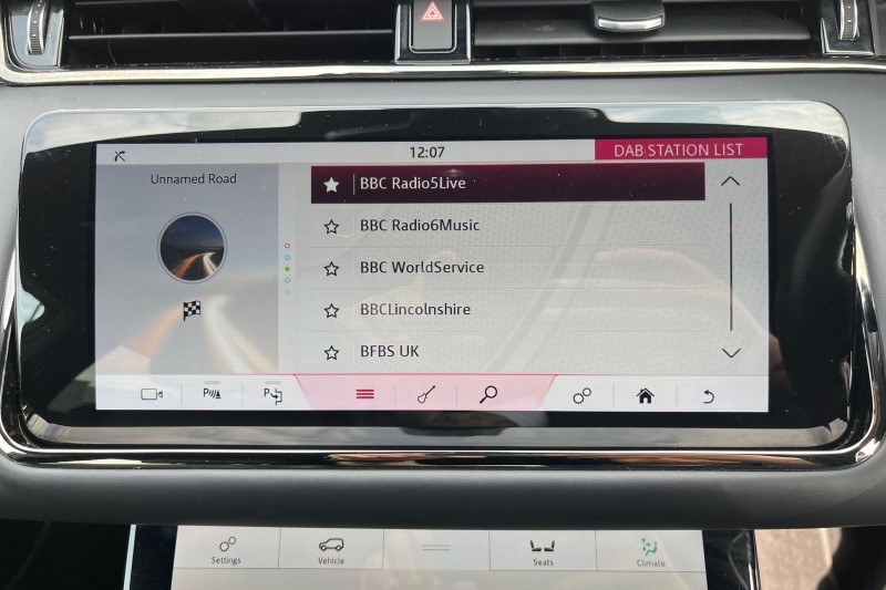 2020 (70) LAND ROVER RANGE ROVER EVOQUE 2.0 D180 R-Dynamic SE 5dr Auto 3439597