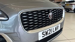 2021 (21) JAGUAR E-PACE 2.0 D200 R-Dynamic HSE 5dr Auto 3480116