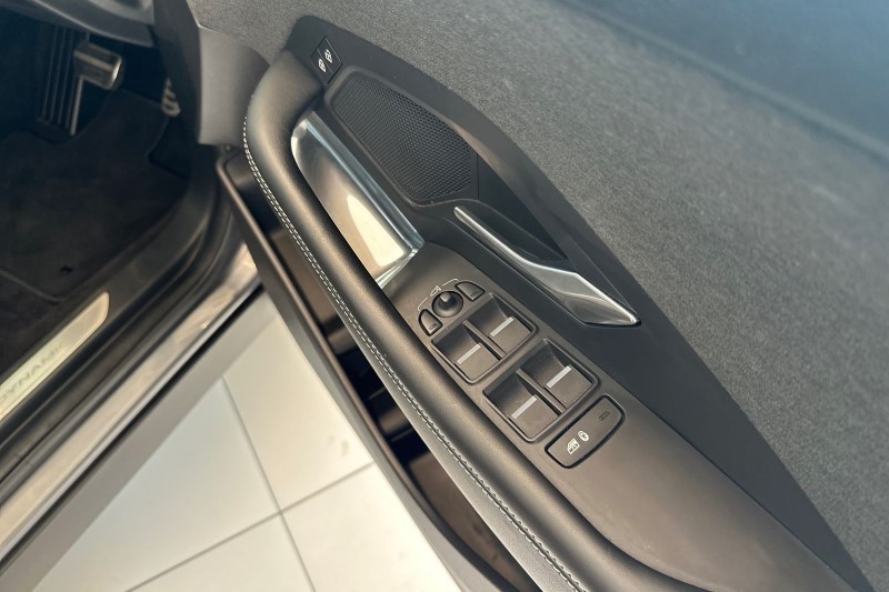 2021 (21) JAGUAR E-PACE 2.0 D200 R-Dynamic HSE 5dr Auto 3480099