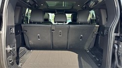 2023 (23) LAND ROVER DEFENDER 3.0 D300 HSE 110 5dr Auto 5577732