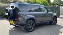 2023 (23) LAND ROVER DEFENDER 3.0 D300 HSE 110 5dr Auto 5577773