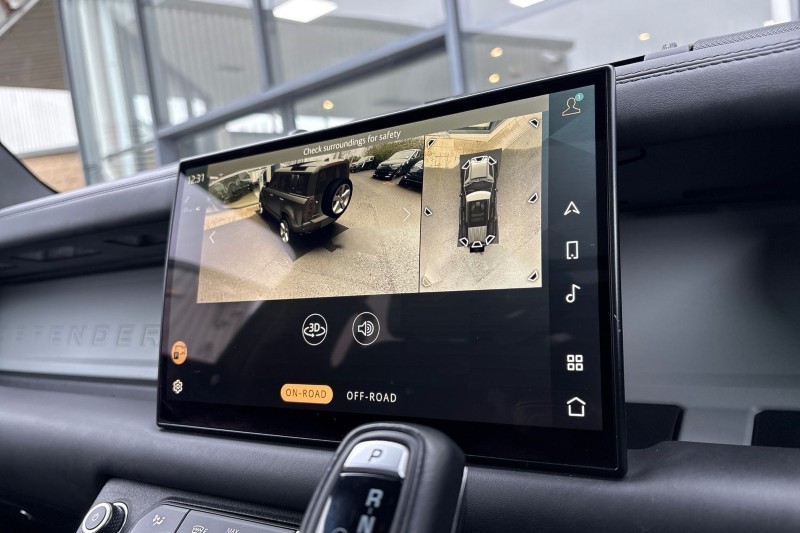 2023 (23) LAND ROVER DEFENDER 3.0 D300 HSE 110 5dr Auto 5146914