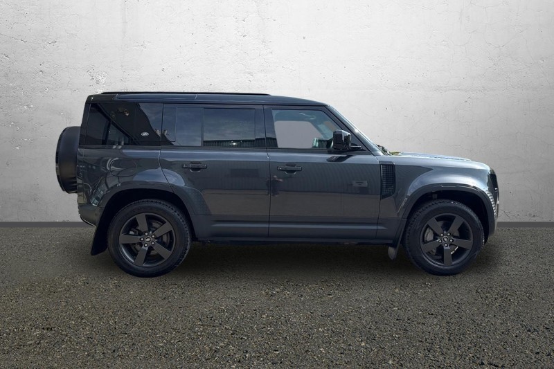 2023 (23) LAND ROVER DEFENDER 3.0 D300 HSE 110 5dr Auto 5577727