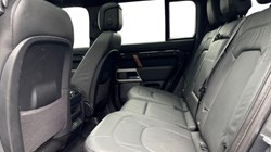 2023 (23) LAND ROVER DEFENDER 3.0 D300 HSE 110 5dr Auto 5146906