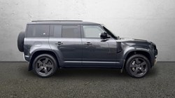 2023 (23) LAND ROVER DEFENDER 3.0 D300 HSE 110 5dr Auto 5146907