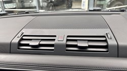 2023 (23) LAND ROVER DEFENDER 3.0 D300 HSE 110 5dr Auto 5146940