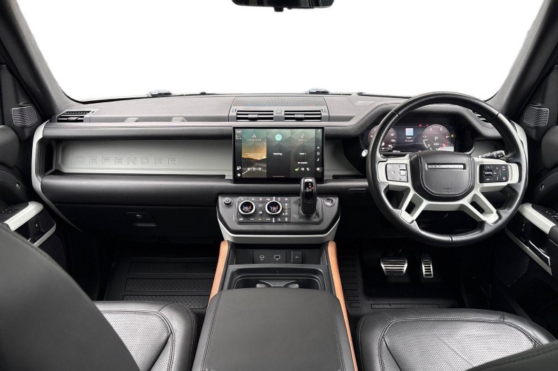 2023 (23) LAND ROVER DEFENDER 3.0 D300 HSE 110 5dr Auto 5146911