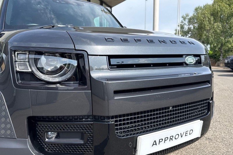 2023 (23) LAND ROVER DEFENDER 3.0 D300 HSE 110 5dr Auto 5577765