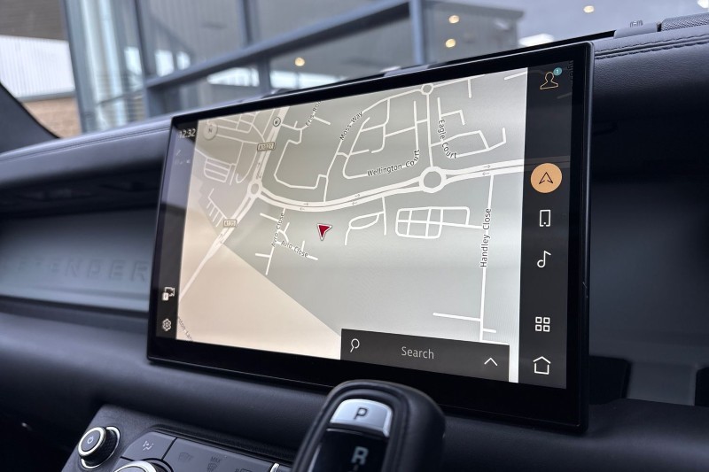 2023 (23) LAND ROVER DEFENDER 3.0 D300 HSE 110 5dr Auto 5146934