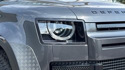 2023 (23) LAND ROVER DEFENDER 3.0 D300 HSE 110 5dr Auto 5577739