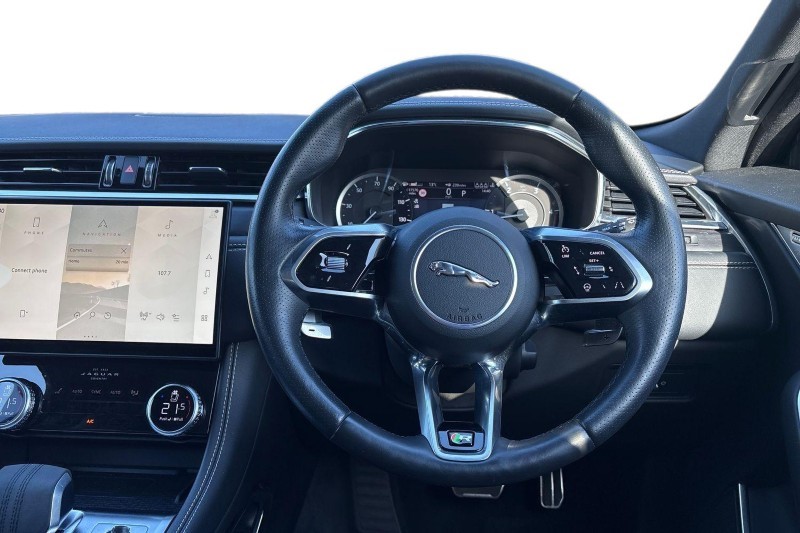 2023 (23) JAGUAR F-PACE 2.0 D200 R-Dynamic Black 5dr Auto AWD 5129520