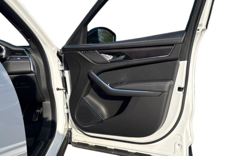 2023 (23) JAGUAR F-PACE 2.0 D200 R-Dynamic Black 5dr Auto AWD 5129527