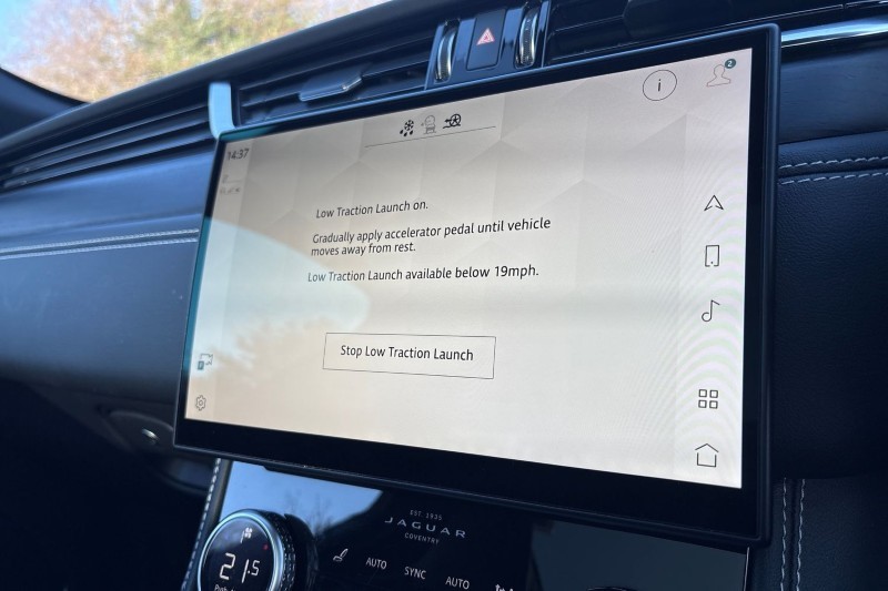 2023 (23) JAGUAR F-PACE 2.0 D200 R-Dynamic Black 5dr Auto AWD 5129544