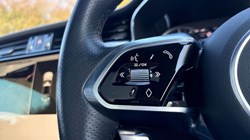 2023 (23) JAGUAR F-PACE 2.0 D200 R-Dynamic Black 5dr Auto AWD 5129533