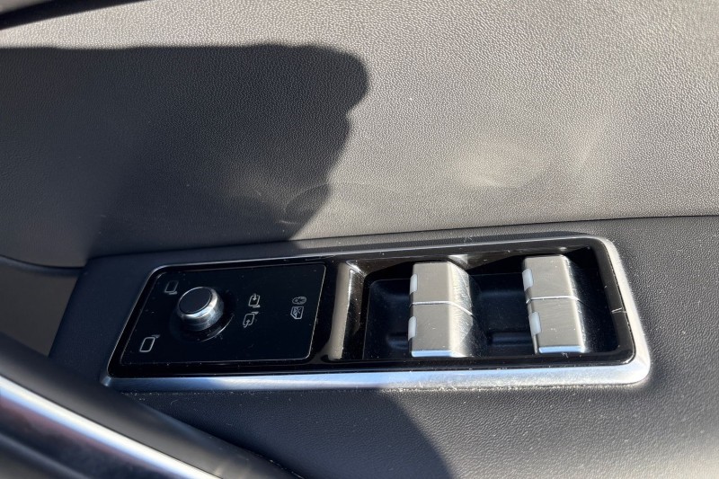 2023 (23) JAGUAR F-PACE 2.0 D200 R-Dynamic Black 5dr Auto AWD 5129528