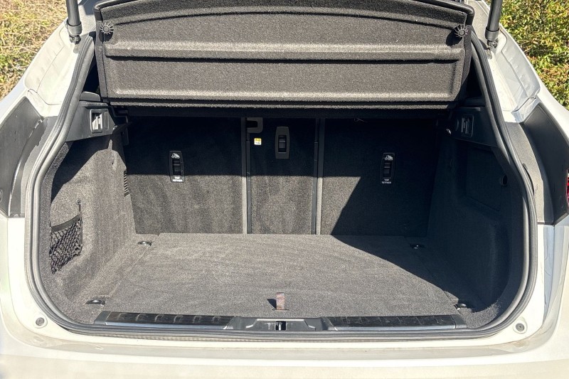 2023 (23) JAGUAR F-PACE 2.0 D200 R-Dynamic Black 5dr Auto AWD 5129515