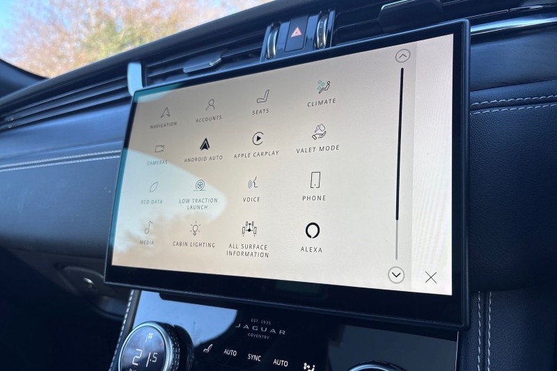 2023 (23) JAGUAR F-PACE 2.0 D200 R-Dynamic Black 5dr Auto AWD 5129538