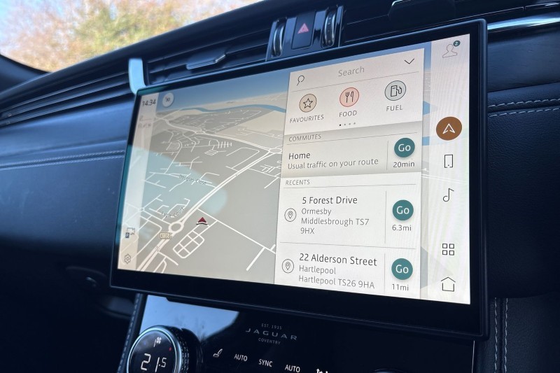 2023 (23) JAGUAR F-PACE 2.0 D200 R-Dynamic Black 5dr Auto AWD 5129516