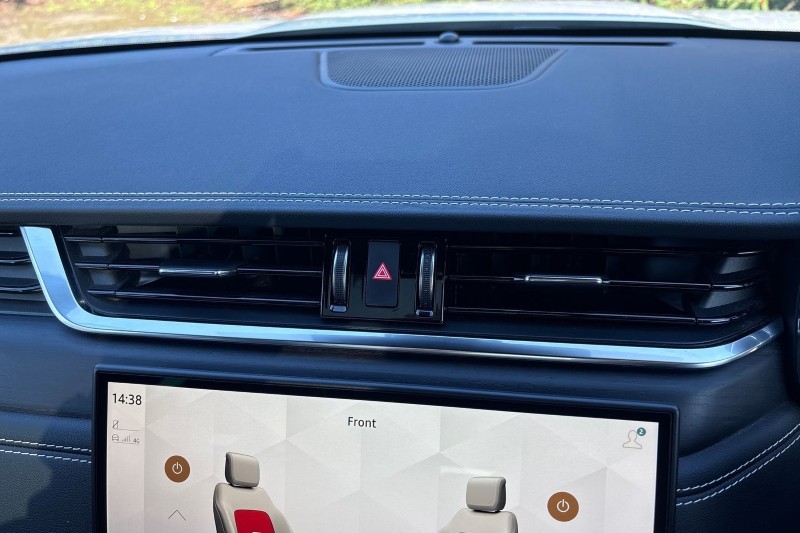 2023 (23) JAGUAR F-PACE 2.0 D200 R-Dynamic Black 5dr Auto AWD 5129542