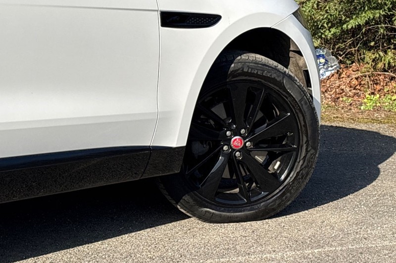 2023 (23) JAGUAR F-PACE 2.0 D200 R-Dynamic Black 5dr Auto AWD 5129557