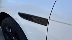 2023 (23) JAGUAR F-PACE 2.0 D200 R-Dynamic Black 5dr Auto AWD 5129525