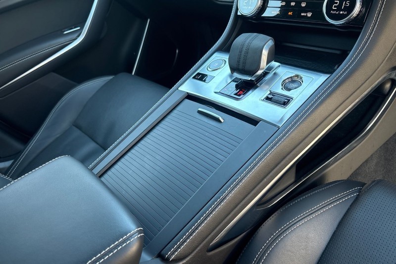 2023 (23) JAGUAR F-PACE 2.0 D200 R-Dynamic Black 5dr Auto AWD 5129518