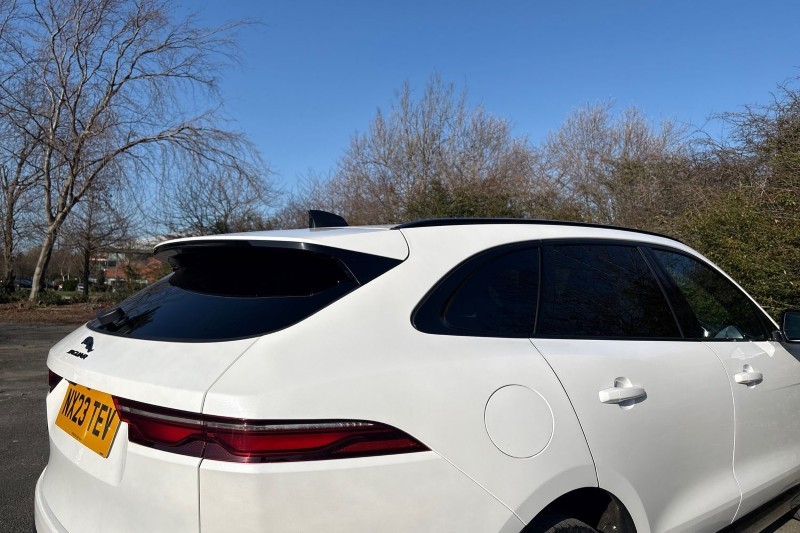 2023 (23) JAGUAR F-PACE 2.0 D200 R-Dynamic Black 5dr Auto AWD 5129559